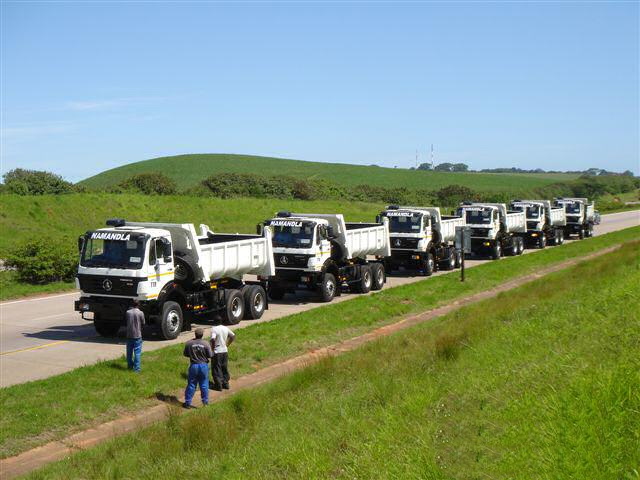 Exportación de camiones volquete Power Star 40 T de 6 unidades a un cliente de Sudáfrica
