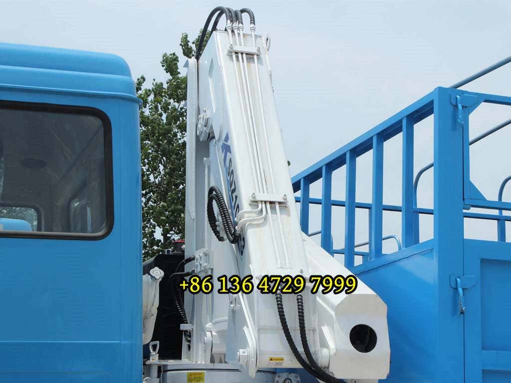 beiben truck with lifting crane